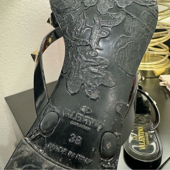 Valentino Garavani Rockstud Bow Jelly Thong Sandal Black 38 - Picture 7 of 9